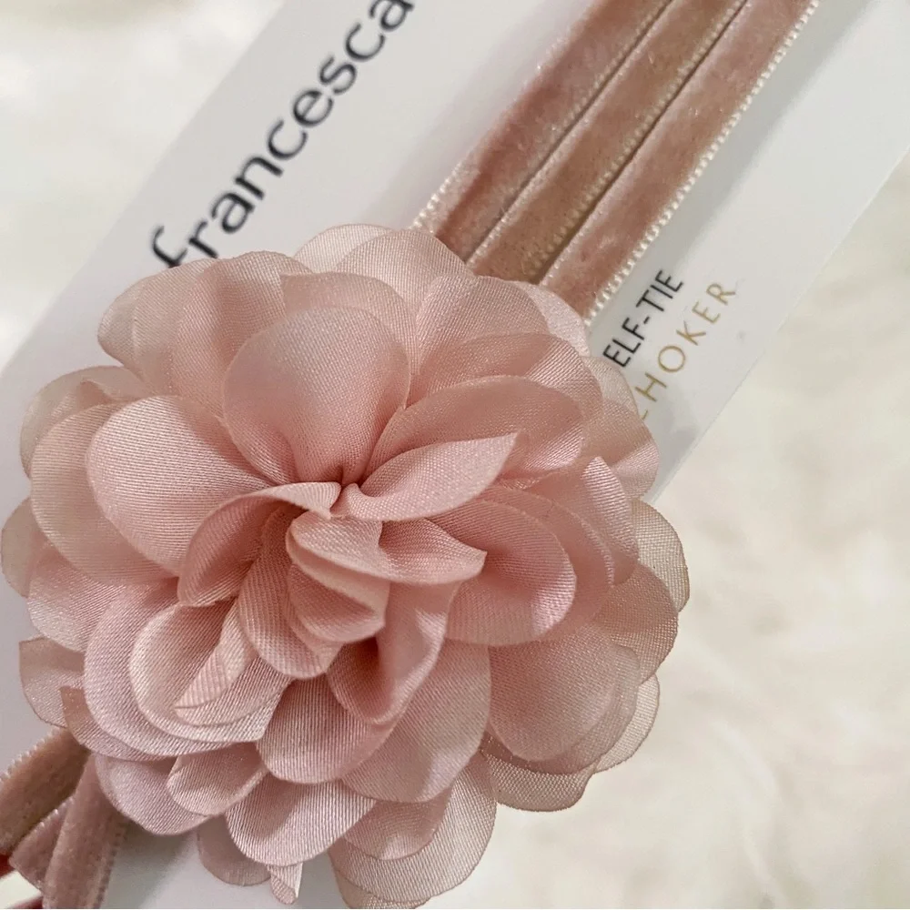 ᴇᴜᴄ ᴠᴇʟᴠᴇᴛ ᴡʀᴀᴘ ꜱᴇʟꜰ-ᴛɪᴇ ᴄᴀᴍɪʟʟɪᴀ ꜰʟᴏᴡᴇʀ ᴄʜᴏᴋᴇʀ - Picture 13 of 13